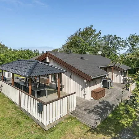 Leevi - 150m From The Sea By Interhome *