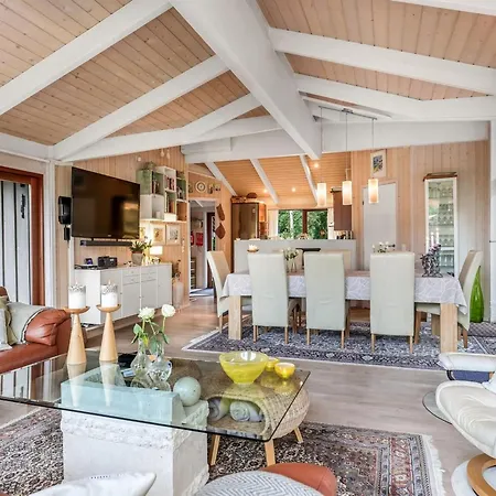 Feriehus Leevi - 150m From The Sea By Interhome *